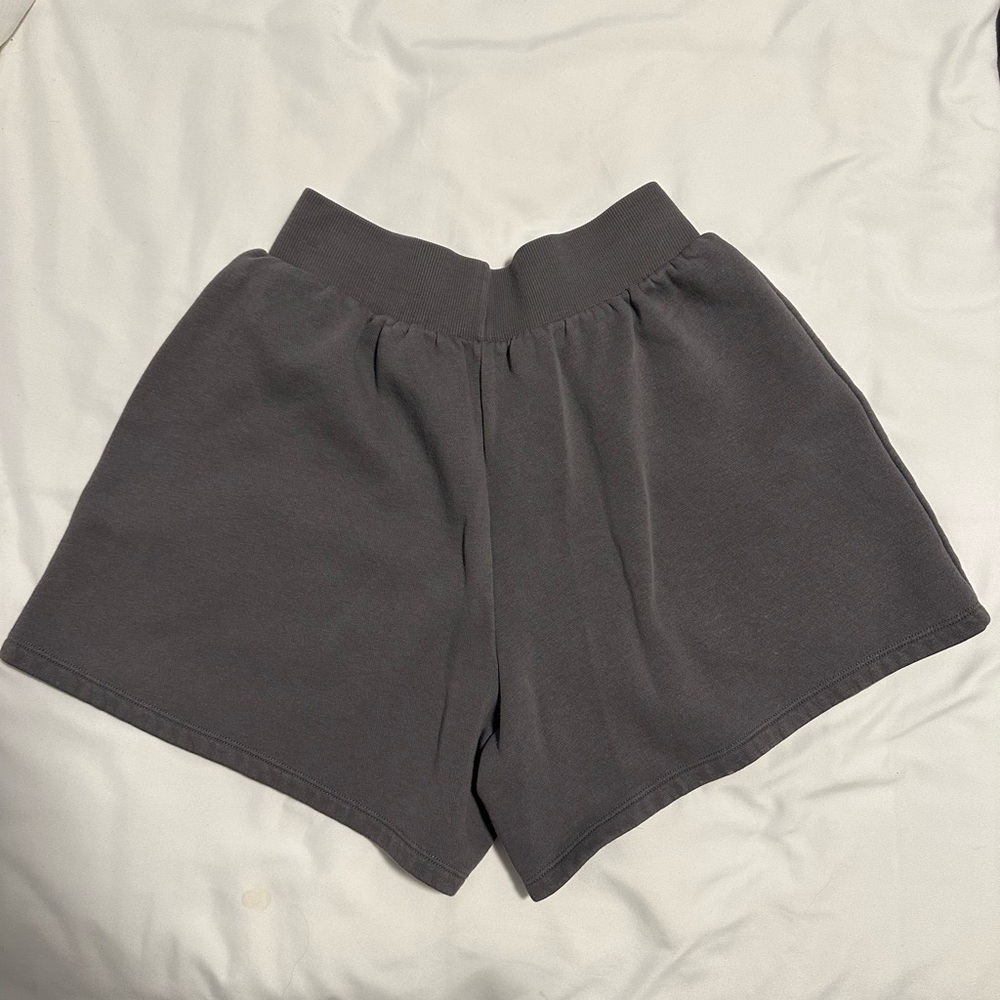LOUNGE Gray Crop Top and Short Set - Picture 7 of 10